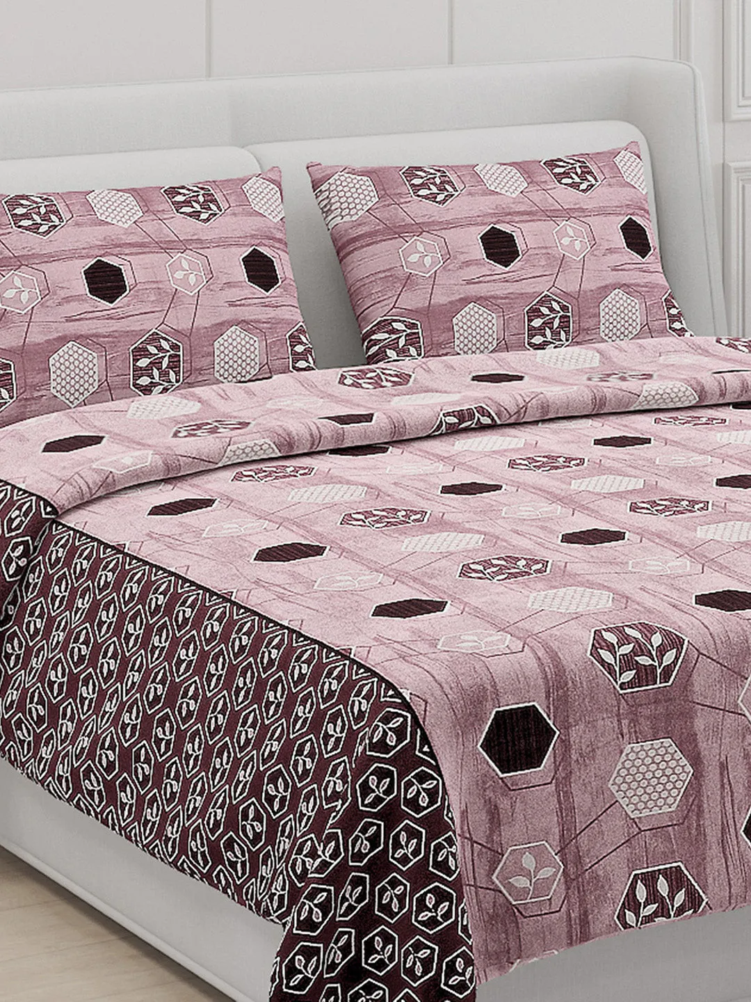 104 TC Cotton Double Bed Bedsheet with 2 Pillow Covers