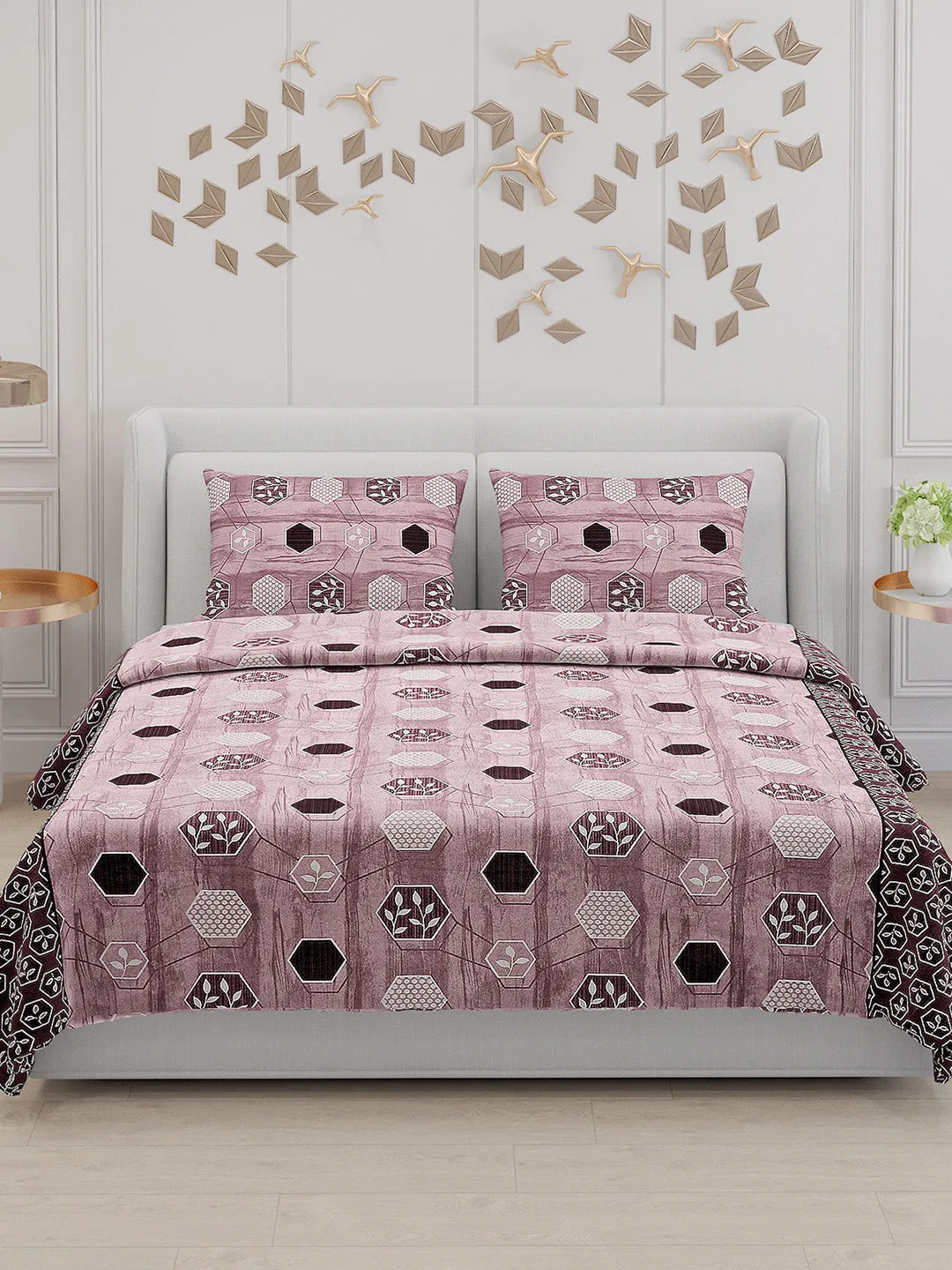 104 TC Cotton Double Bed Bedsheet with 2 Pillow Covers