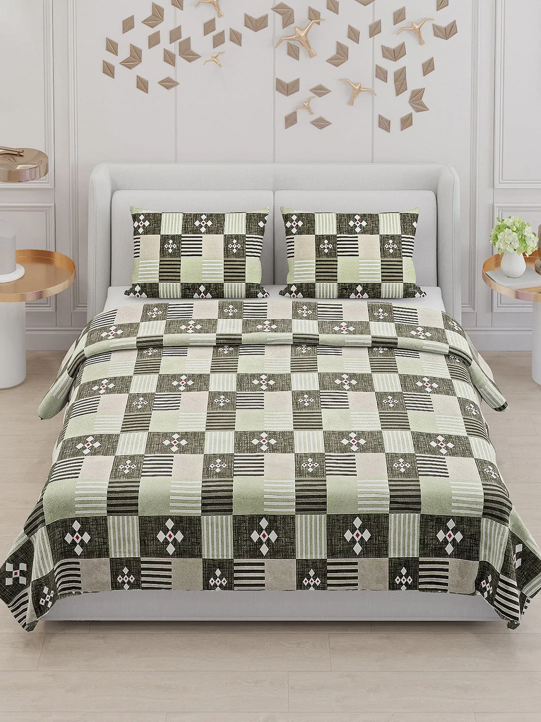 104 TC Cotton Double Bed Bedsheet with 2 Pillow Covers