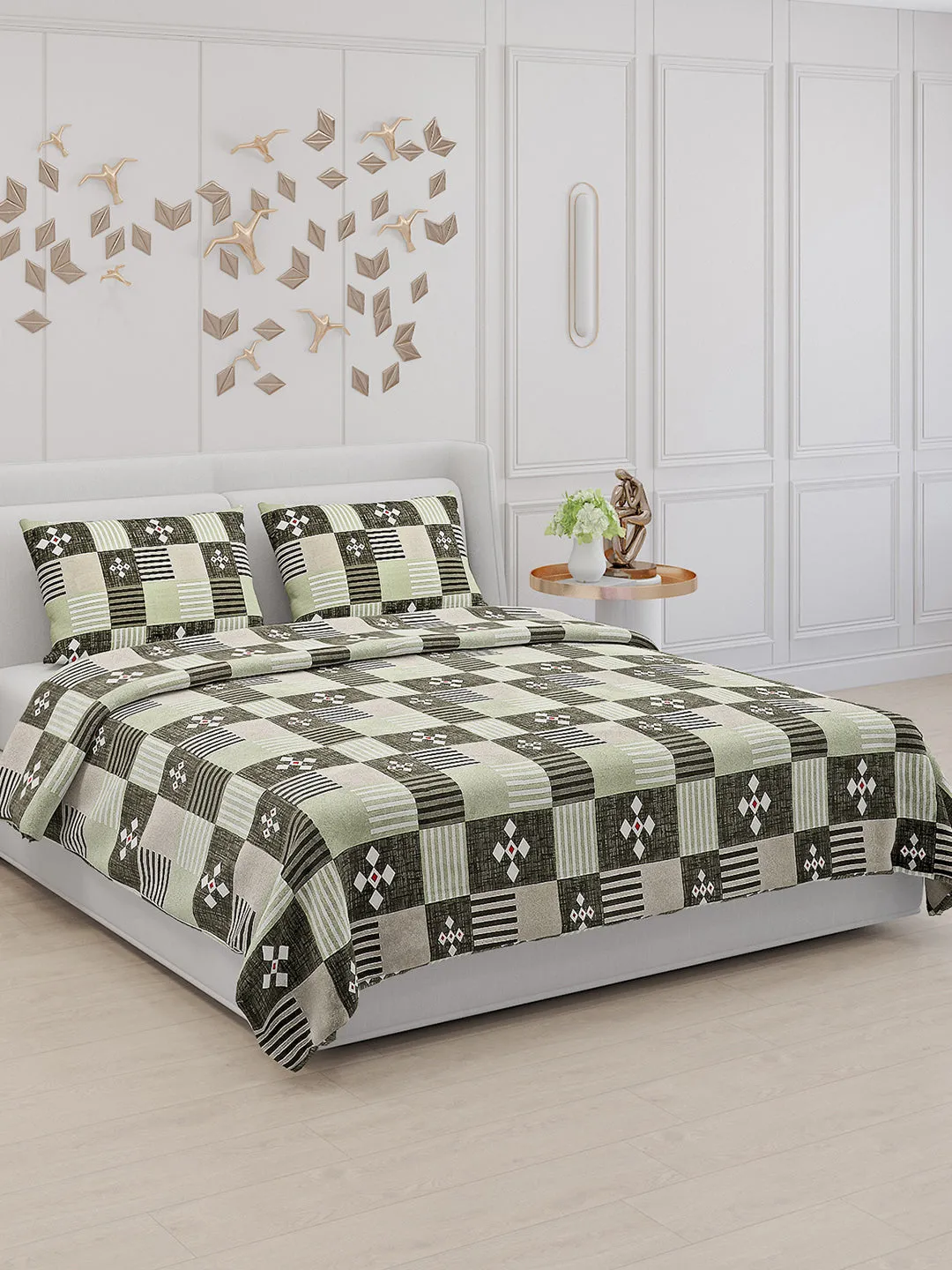 104 TC Cotton Double Bed Bedsheet with 2 Pillow Covers