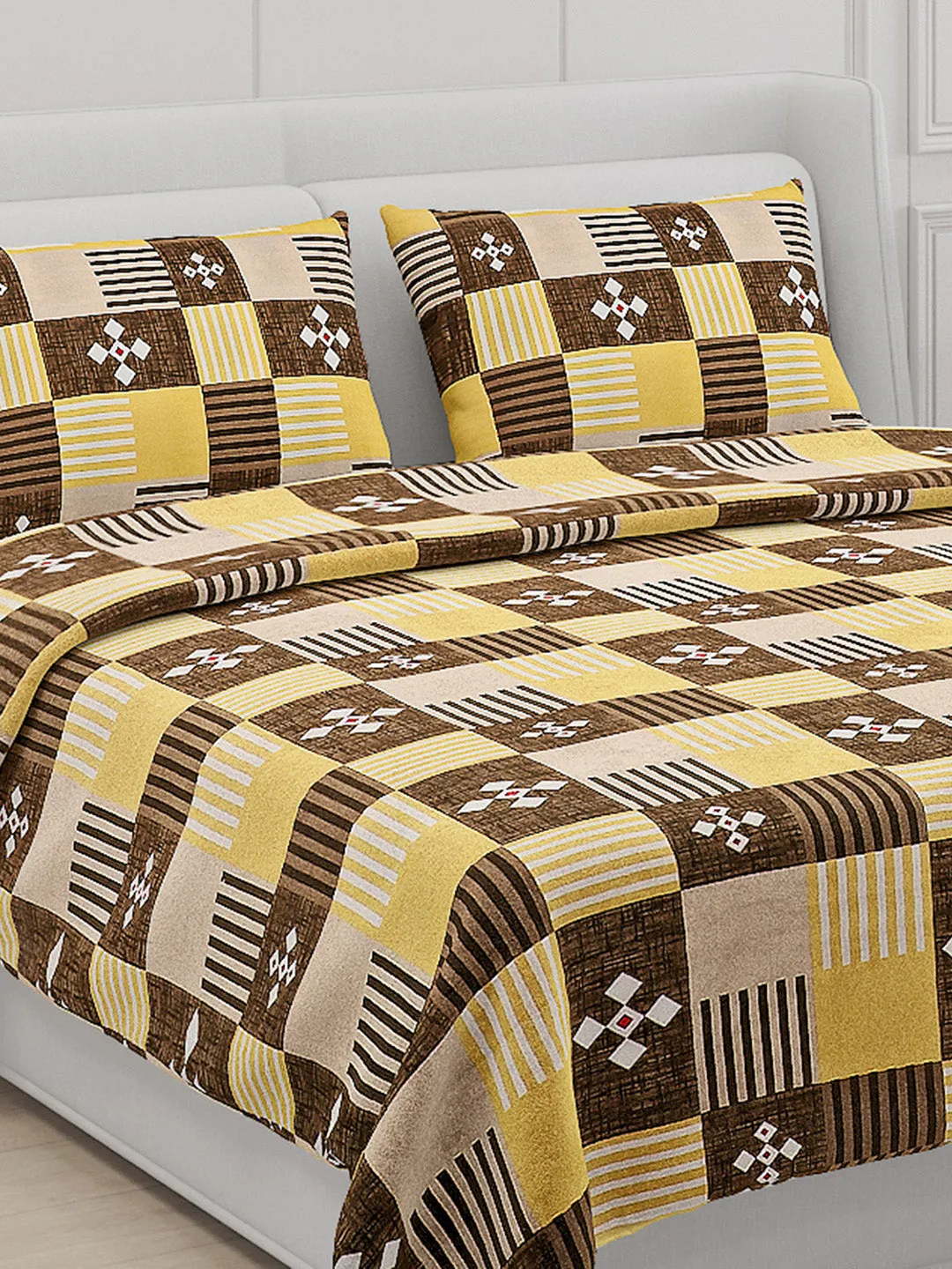 104 TC Cotton Double Bed Bedsheet with 2 Pillow Covers