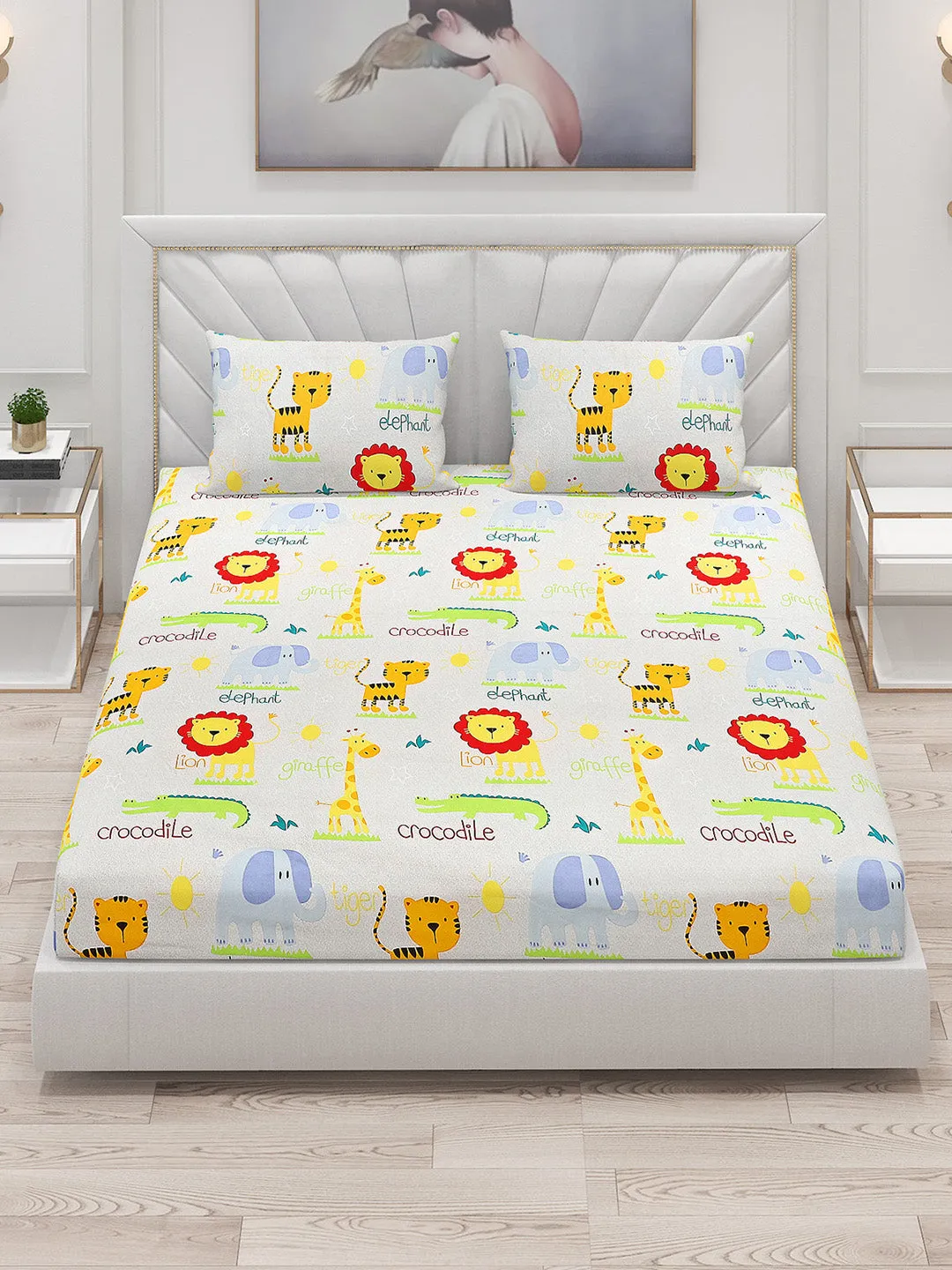 120 GSM  Polyester Double Bed Bedsheet with 2 Pillow Covers