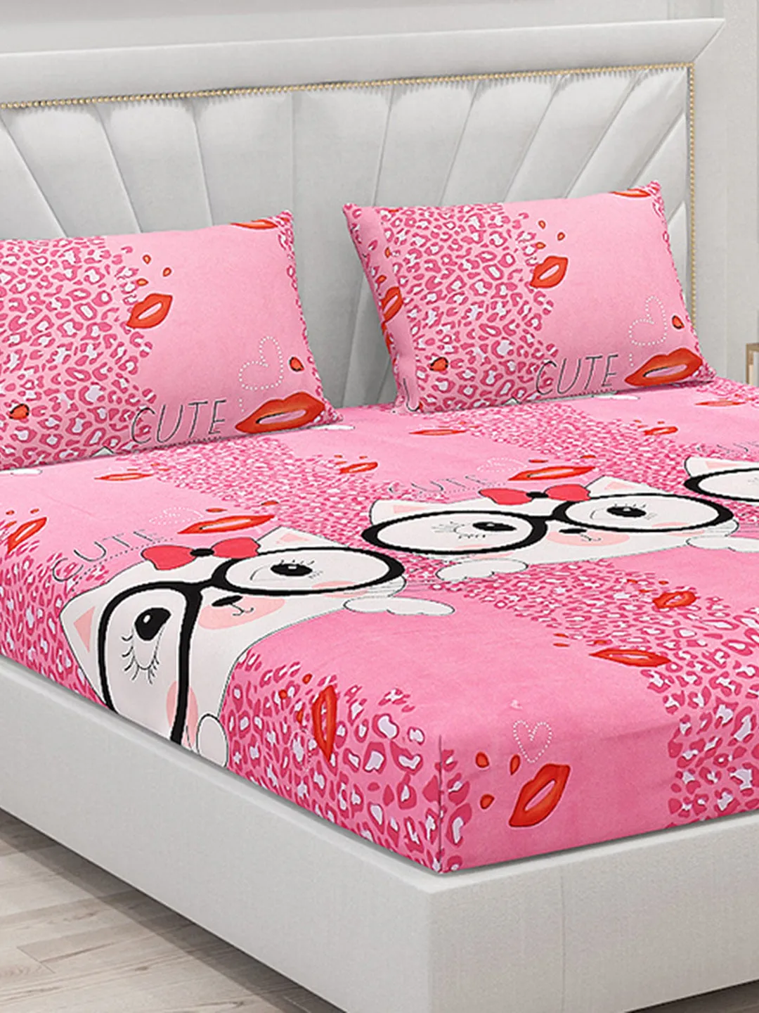 120 GSM  Polyester Double Bed Bedsheet with 2 Pillow Covers