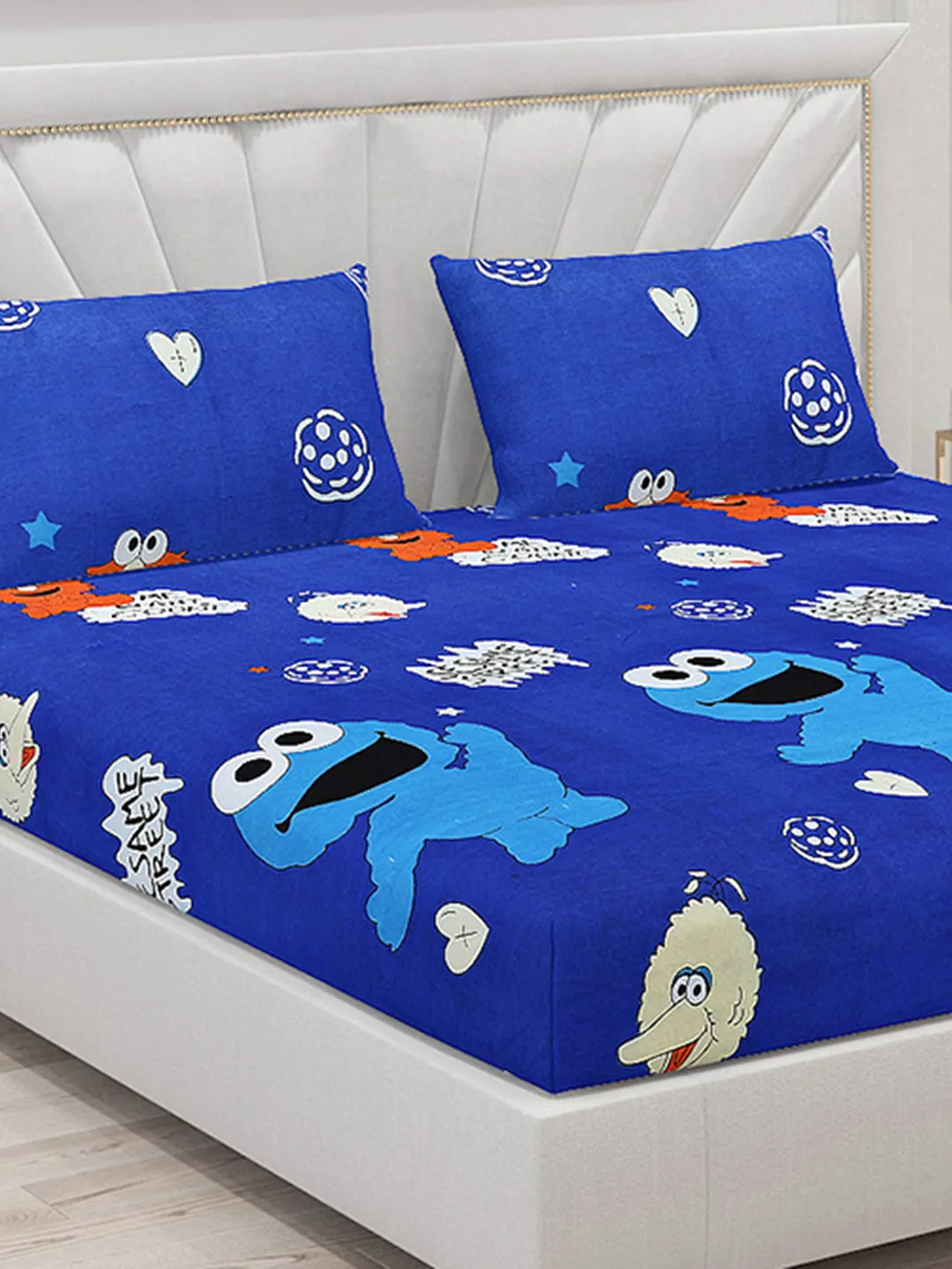 120 GSM  Polyester Double Bed Bedsheet with 2 Pillow Covers