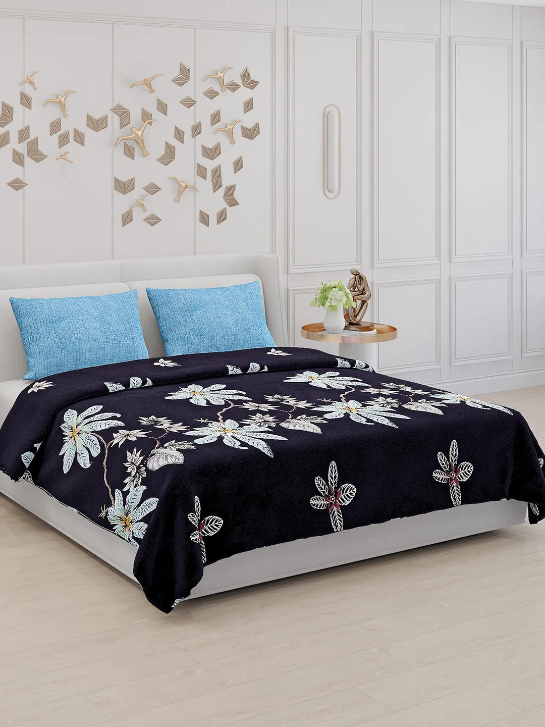 130 GSM Polyester Double Bed Bedsheet with 2 Pillow Covers