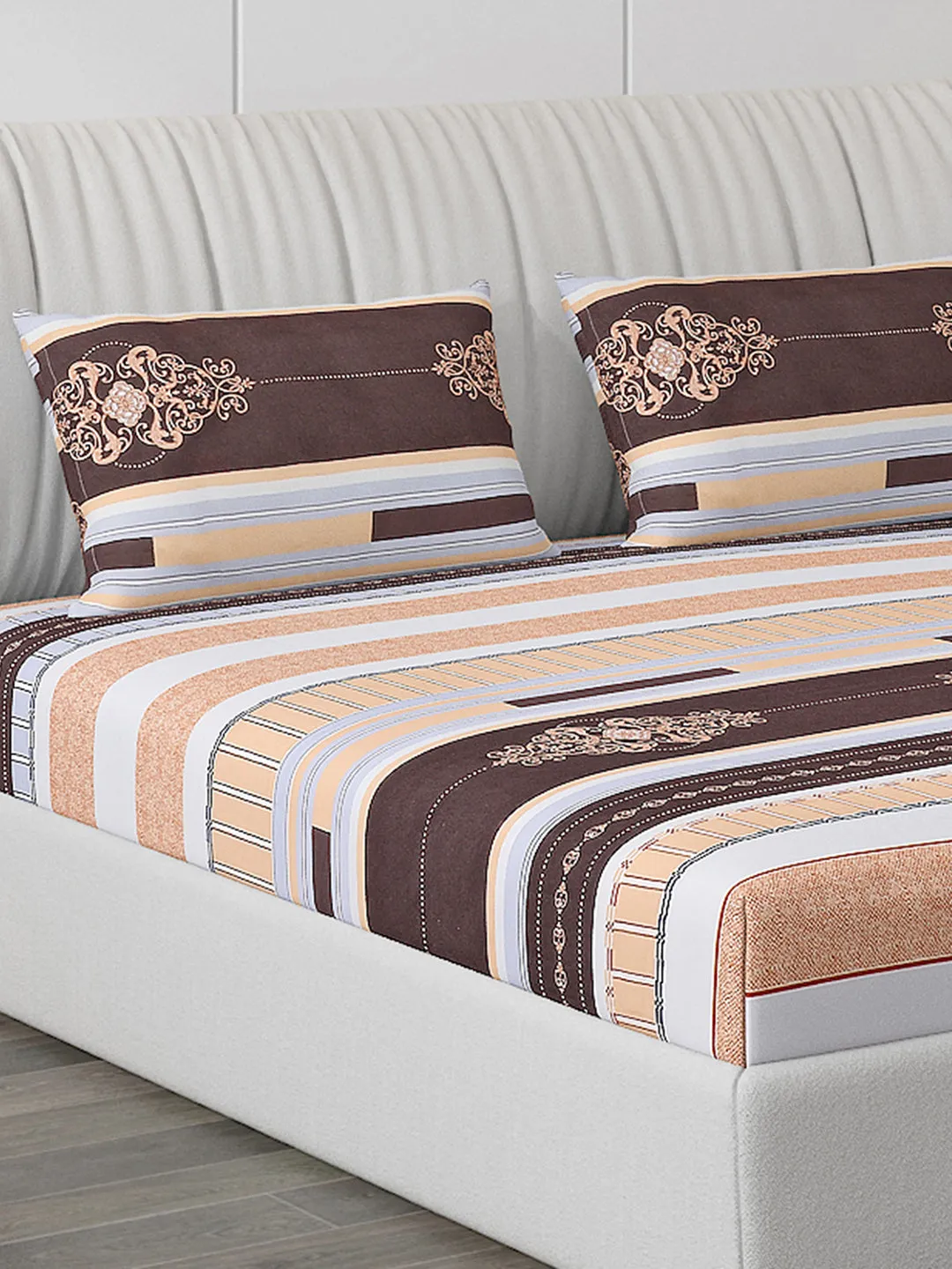 130 GSM Polyester Double Bed Bedsheet with 2 Pillow Covers