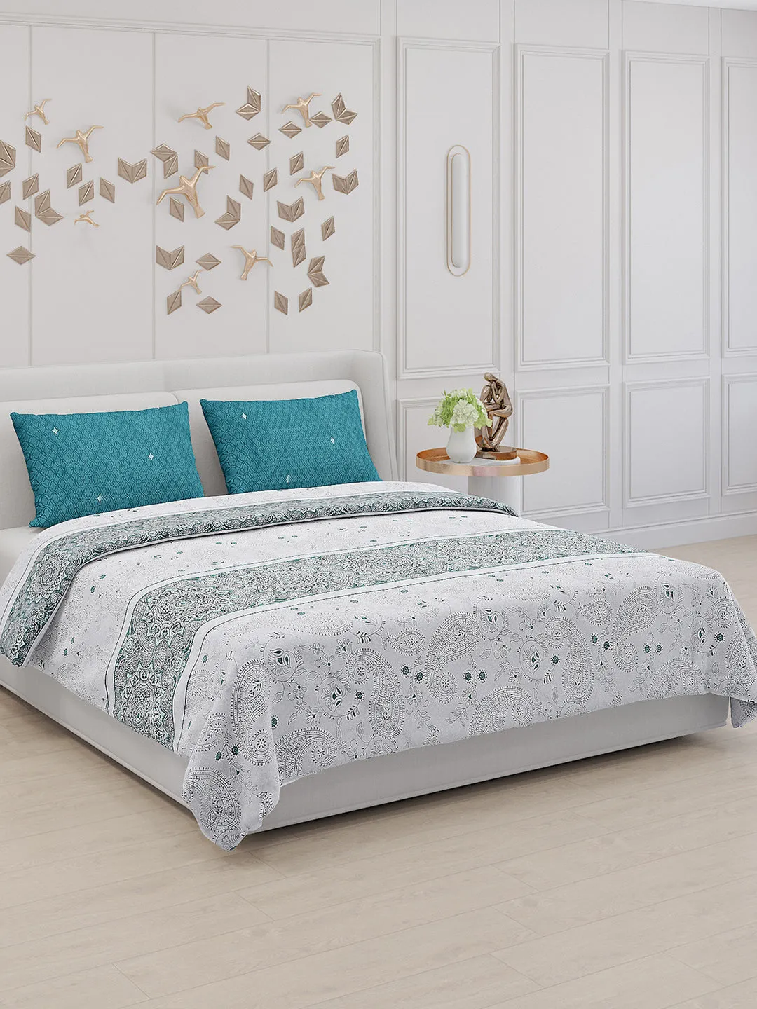 130 GSM Polyester Double Bed Bedsheet with 2 Pillow Covers