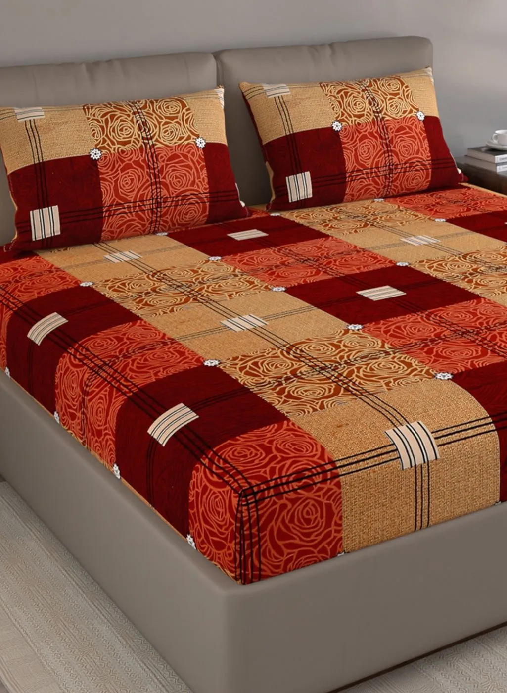 130 GSM Polyester Queen Bedsheet with 2 Pillow Covers