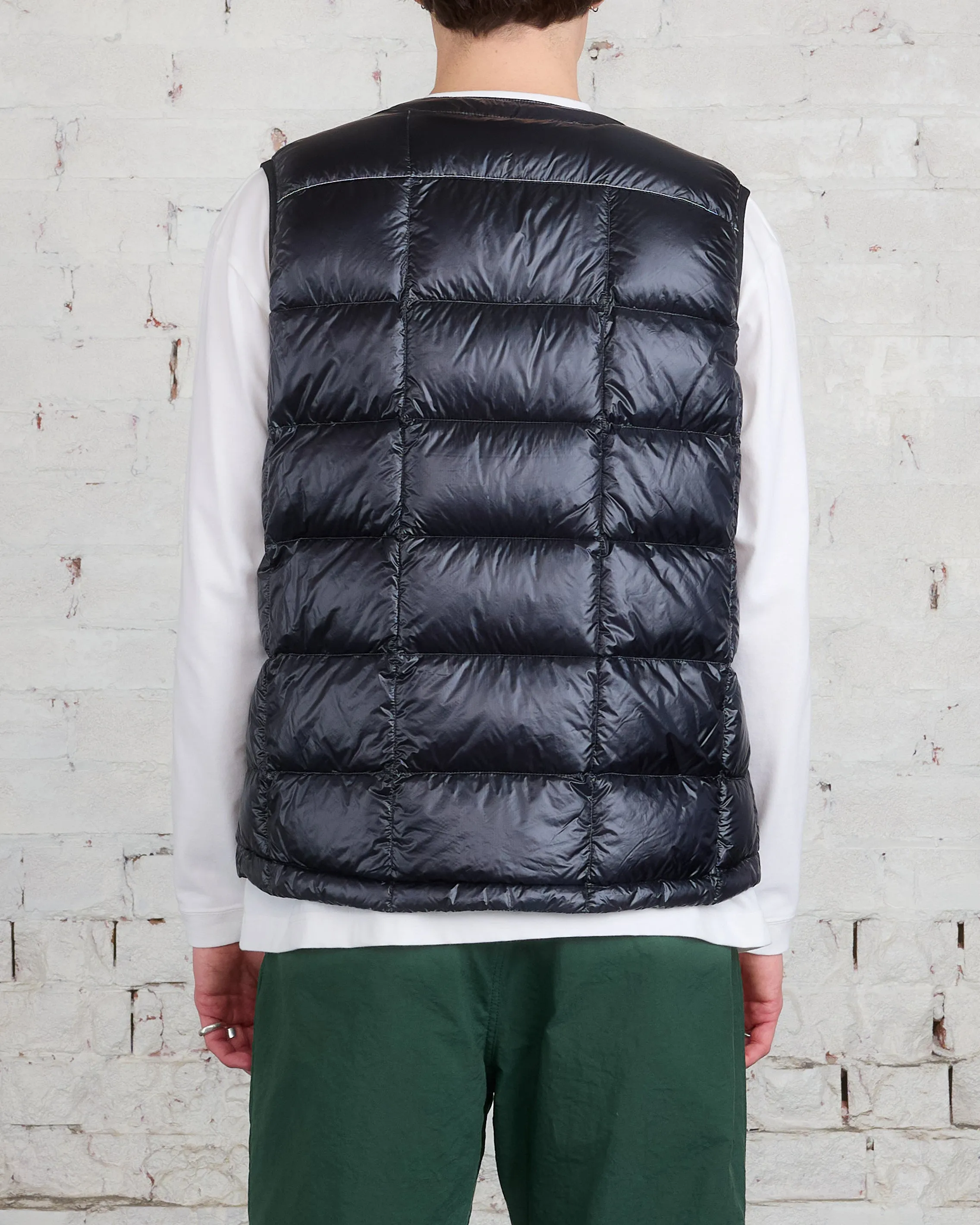 and wander Diamond Stitch Down Pertex Vest Black