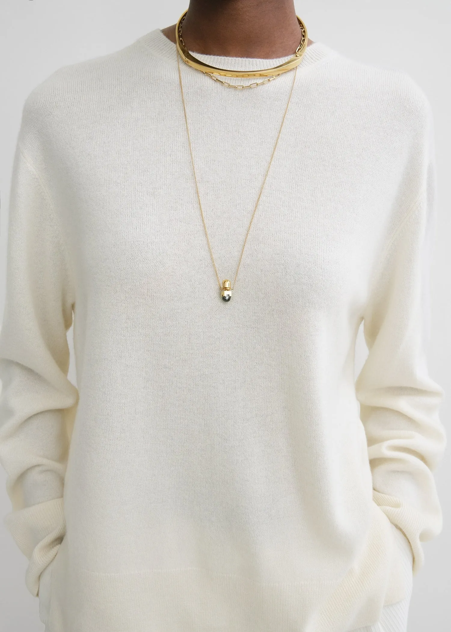 Crew-neck cashmere knit meringue