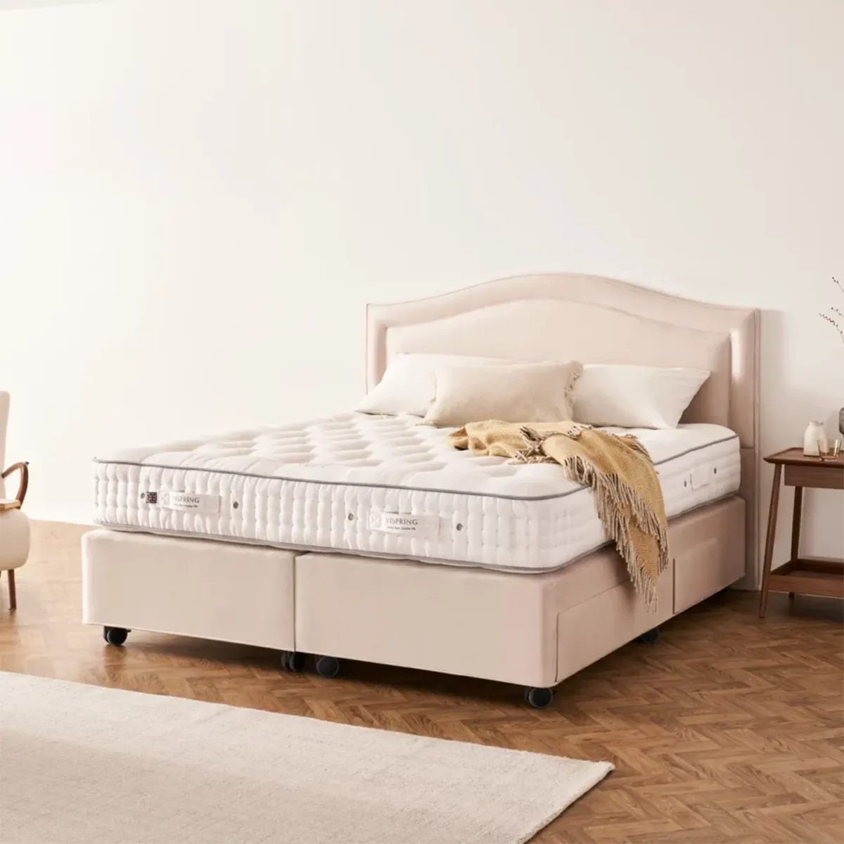 Regal Superb Mattress By Vispring